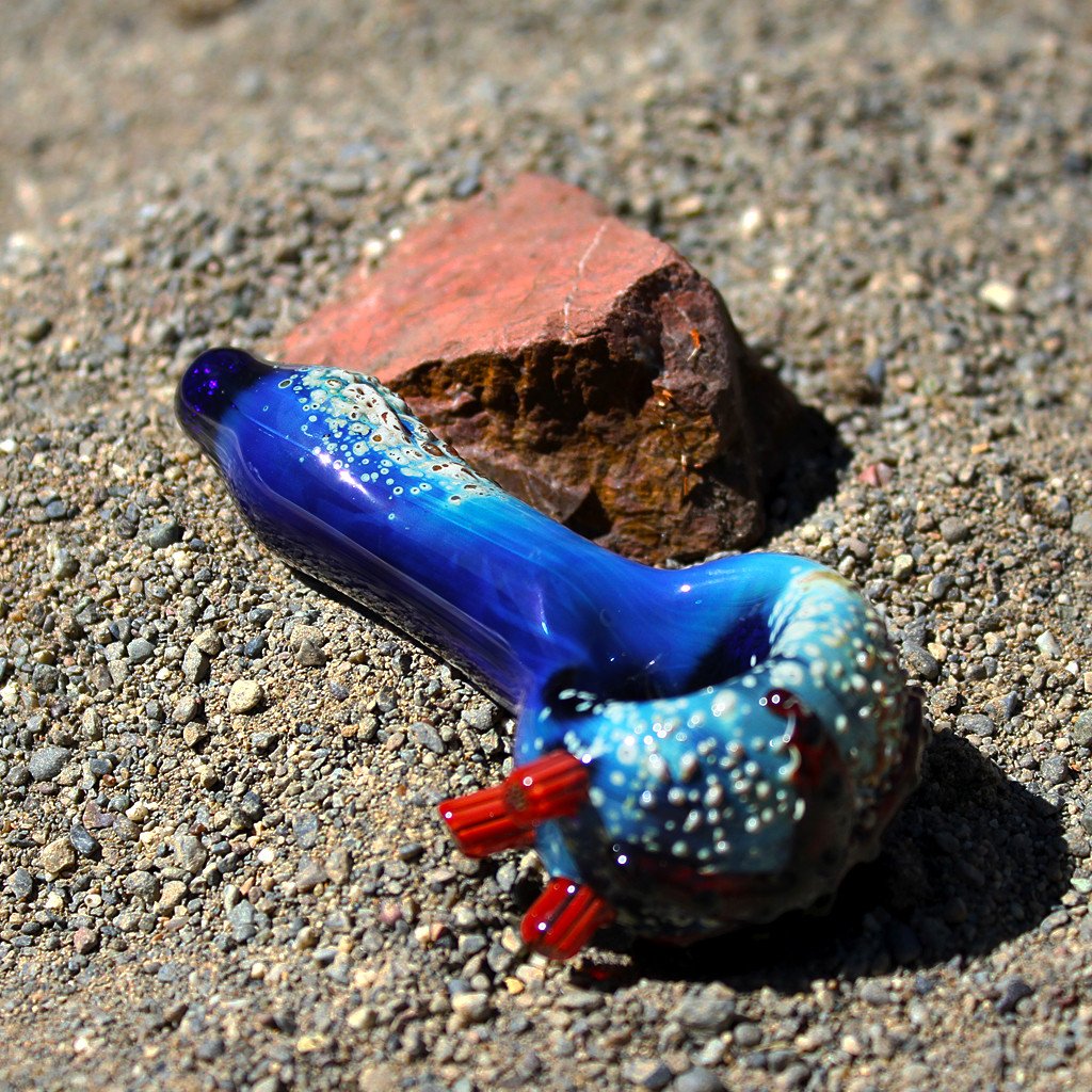 Sea Themed Blue and Red Ocean Sand Beach Hand Pipe